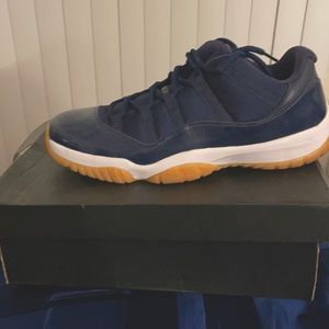 I am selling a pair of Air Jordan 11 Retro Low, size 14 men’s. Great condition.